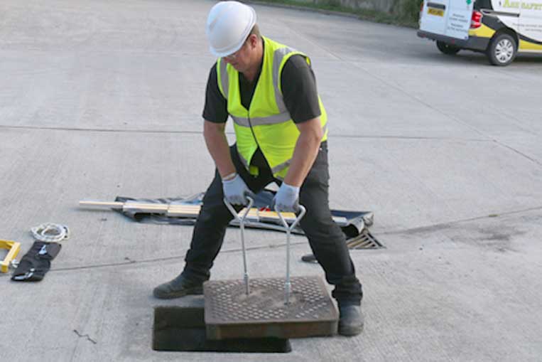 Manhole Lifters Keys Ash Safety